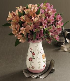 The Laura Ashley� Bouquet presented by FTD�